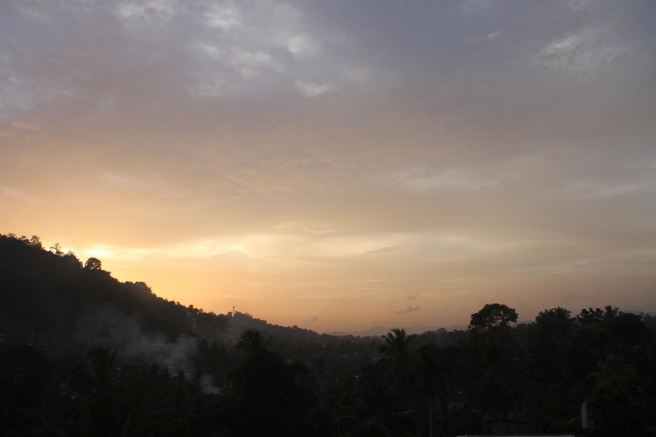 Slightly Chilled Forest Villa Kandy Buitenkant foto